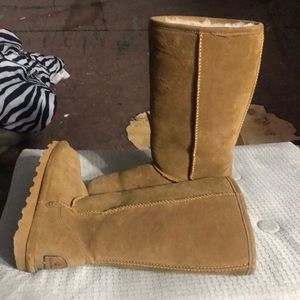 Brand new bear claw boots they just didn’t fit me